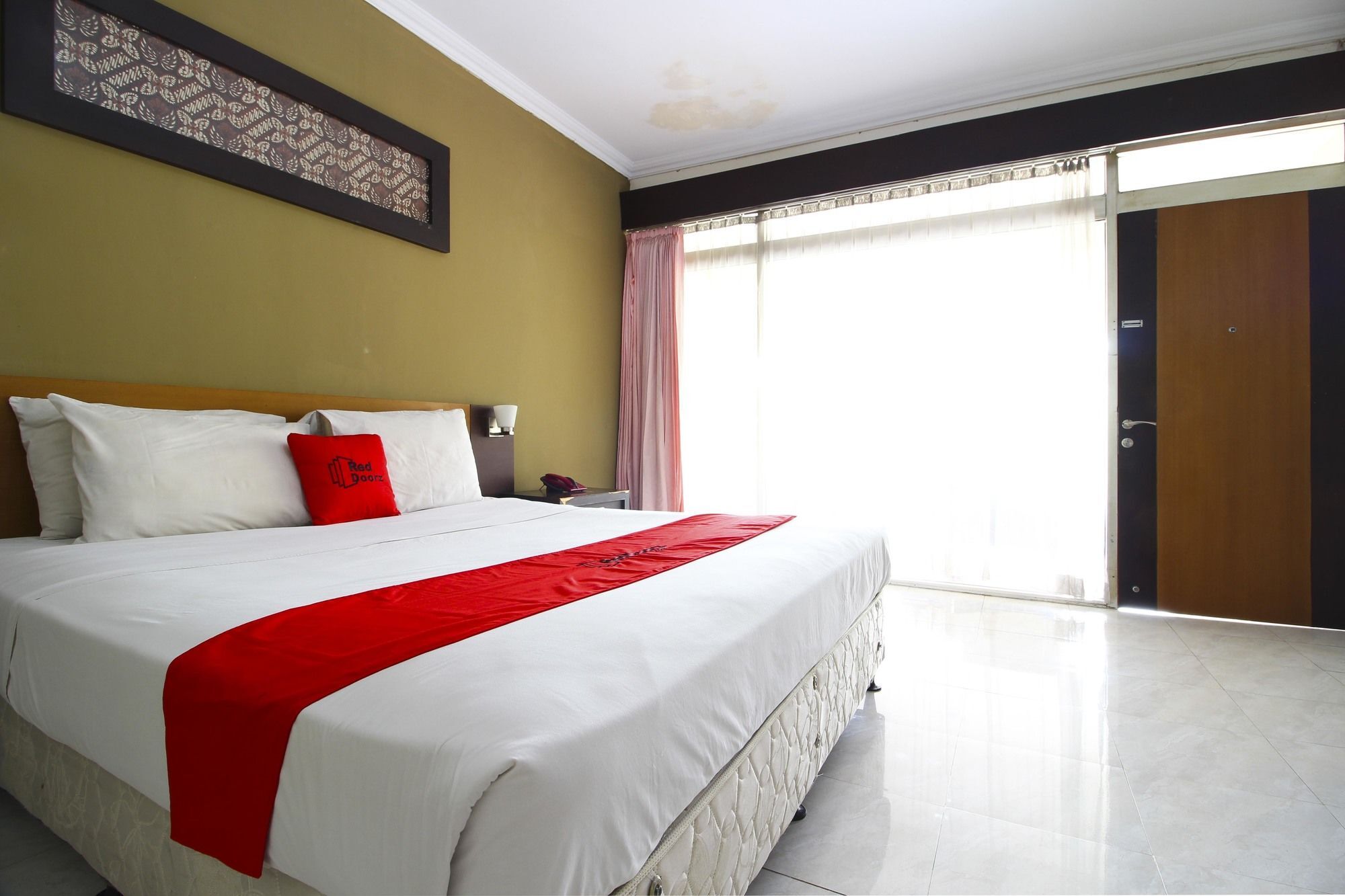 Reddoorz @ Solo Street Hotel Maguwo Exterior photo