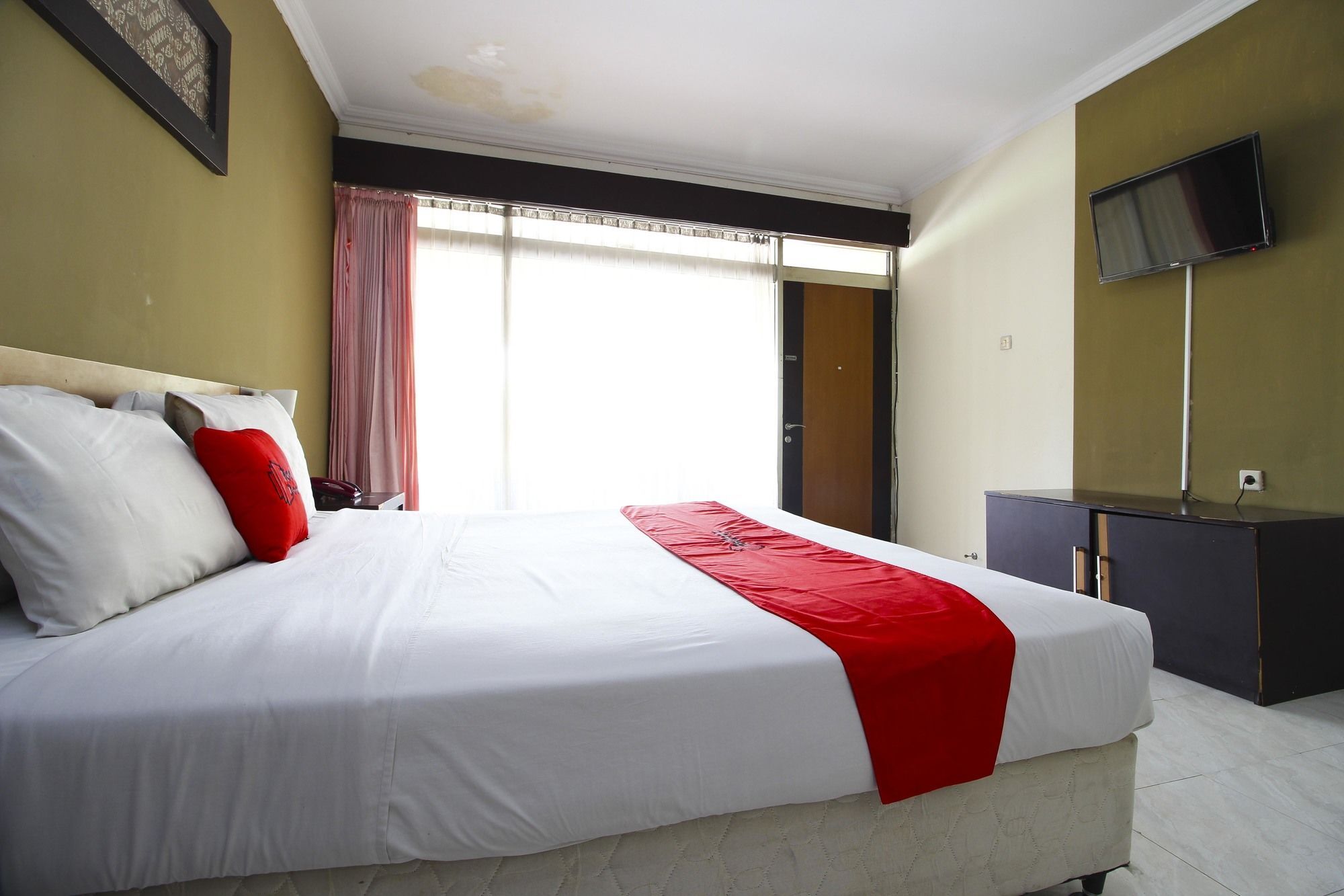 Reddoorz @ Solo Street Hotel Maguwo Exterior photo